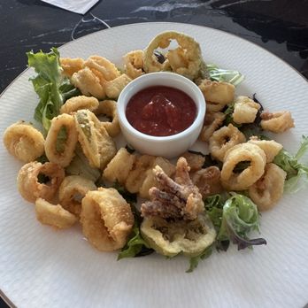 Bourbon & Fig - Lemon pepper calamari - Lounges Near Me - Lake Ridge, Virginia