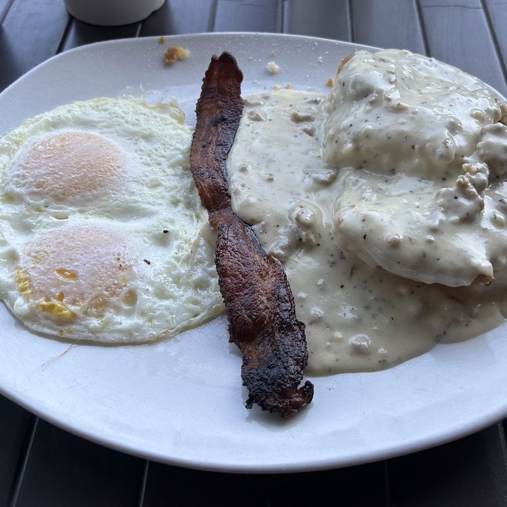 Sunshine Breakfast Bar - Biscuits & Gravy (and bacon and eggs) - Breakfast & Brunch Near Me - Phoenix, Arizona