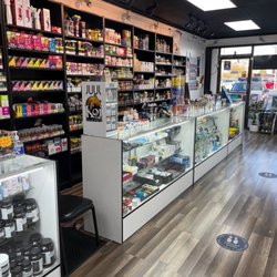Ave Smoke & Vape - Vapes