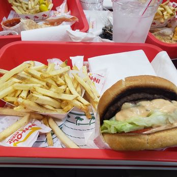 In-N-Out Burger - Burgers Near Me - Torrance, California