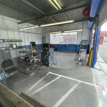 San Juan Auto Smog - Smog bay for testing. - Smog Check Stations Near Me - Fair Oaks, California San Juan Auto Smog - Smog bay for testing. - Smog Check Stations Near Me - Fair Oaks, California