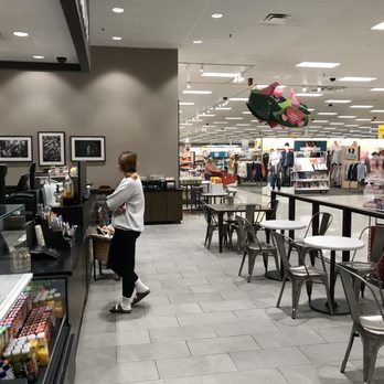Starbucks - Coffee & Tea Near Me - Virginia Beach, Virginia Starbucks - Coffee & Tea Near Me - Virginia Beach, Virginia