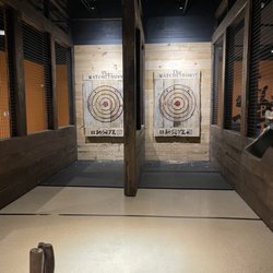 The Hatchetbury - The throwing lanes