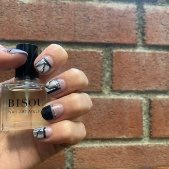 Bisou - Original nail oil - Nail Salons Near Me - New York, New York Bisou - Original nail oil - Nail Salons Near Me - New York, New York