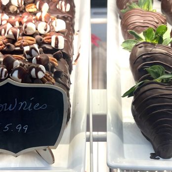 Pierre's Bakery Chicago - Bakeries Near Me - Chicago, Illinois Pierre's Bakery Chicago - Bakeries Near Me - Chicago, Illinois