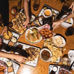 Mother Tucker's Tavern - Late night eats in Old Town Scottsdale