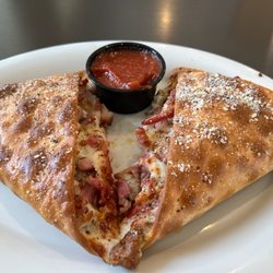 Pizza Hut - Meat Lover's Melt
