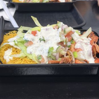 Parathas & Platters - chicken tikka with rice - Indian Near Me - Englewood, New Jersey Parathas & Platters - chicken tikka with rice - Indian Near Me - Englewood, New Jersey