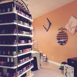 4 Seasons Nails - Organized