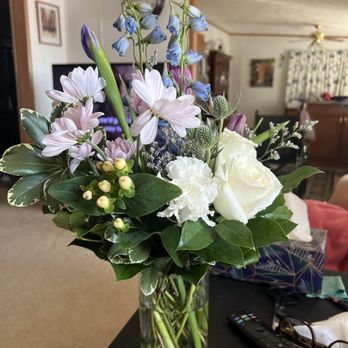 Inspired By Nature - white and purple roses, carnations, daisies, bluebells. - Florists Near Me Inspired By Nature - white and purple roses, carnations, daisies, bluebells. - Florists Near Me