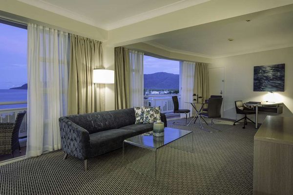 DoubleTree by Hilton Hotel Cairns by null