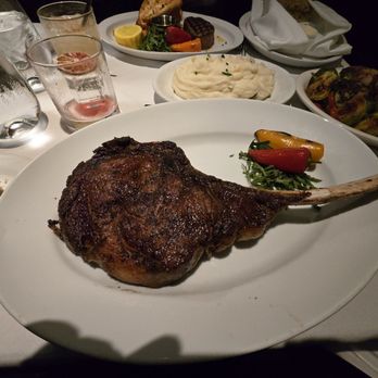 Arroyo Chop House - Tomahawk Ribeye - Steakhouses Near Me - Pasadena, California