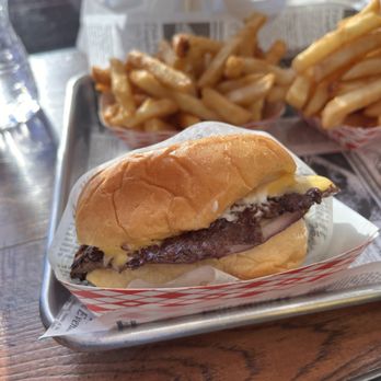 Burgermania - Manic Cheeseburger - Burgers Near Me - New York, New York Burgermania - Manic Cheeseburger - Burgers Near Me - New York, New York