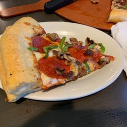 Pizza Hut - Stuffed crust
