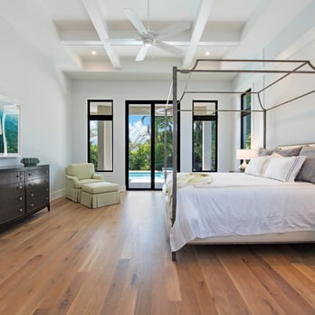 Rhonda Jacobson - Waterfront Realty Group - Master Suite www.626binnacledr.com - Real Estate Agents Near Me - Naples, Florida Rhonda Jacobson - Waterfront Realty Group - Master Suite www.626binnacledr.com - Real Estate Agents Near Me - Naples, Florida