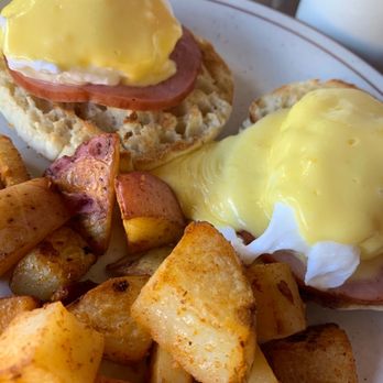 Poppycock's - Eggs Bene - Breakfast & Brunch Near Me - Aspen, Colorado