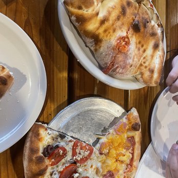 Strombolli's Pizzeria - Stromboli, Hawaiian and greek pizza! - Pizza Near Me - Page, Arizona Strombolli's Pizzeria - Stromboli, Hawaiian and greek pizza! - Pizza Near Me - Page, Arizona