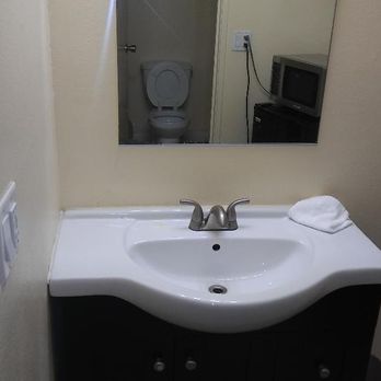 Hotel Galaxy - Clean, working Sink and Mirror, No Issues. - Hotels Near Me - Las Vegas, Nevada Hotel Galaxy - Clean, working Sink and Mirror, No Issues. - Hotels Near Me - Las Vegas, Nevada