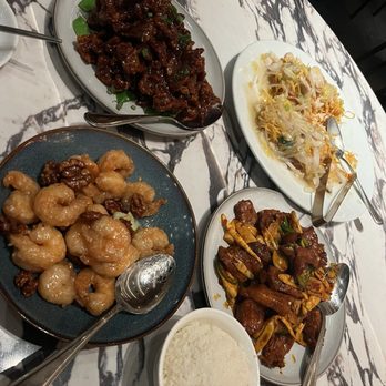 Panda Inn - Honey Walnut Shrimp Pork Upside Down Crispy Noodles Wok Seared Mongolian Beef - Chinese Near Me - Pasadena, California Panda Inn - Honey Walnut Shrimp Pork Upside Down Crispy Noodles Wok Seared Mongolian Beef - Chinese Near Me - Pasadena, California
