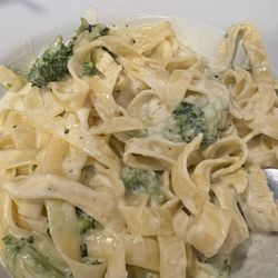 Taste of Italy - Fettuccine Alfredo with broccoli