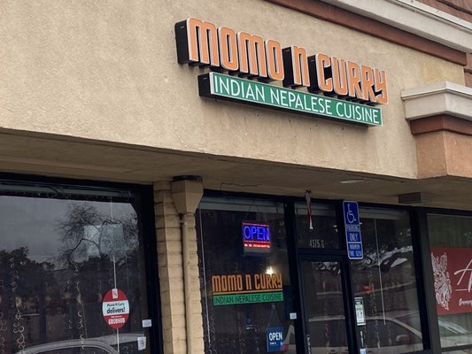 Momo N Curry by null