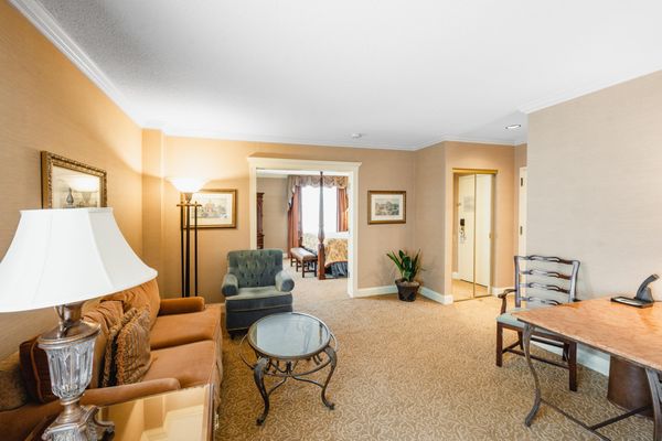 The Saint Paul Hotel by null