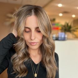 La Di Da Beauty Salon + Bride Bar - This last time that I wanted to bring my hair more to the natural color.