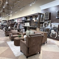 Kirkland's - Chairs