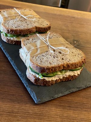 Cafe Balagan by null