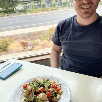 Deja Vu Breakfast Company - Vegan tofu scramble - Breakfast & Brunch Near Me - Chico, California