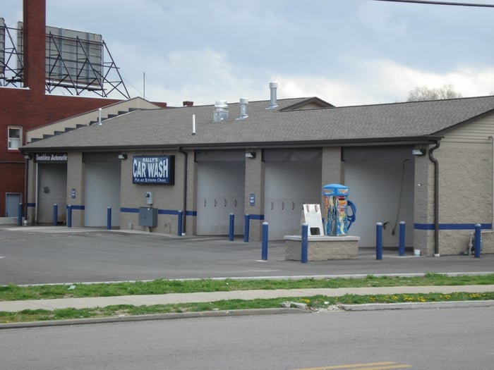RALLY’S CAR WASH 3800 Montgomery Rd, Cincinnati, Ohio Car Wash