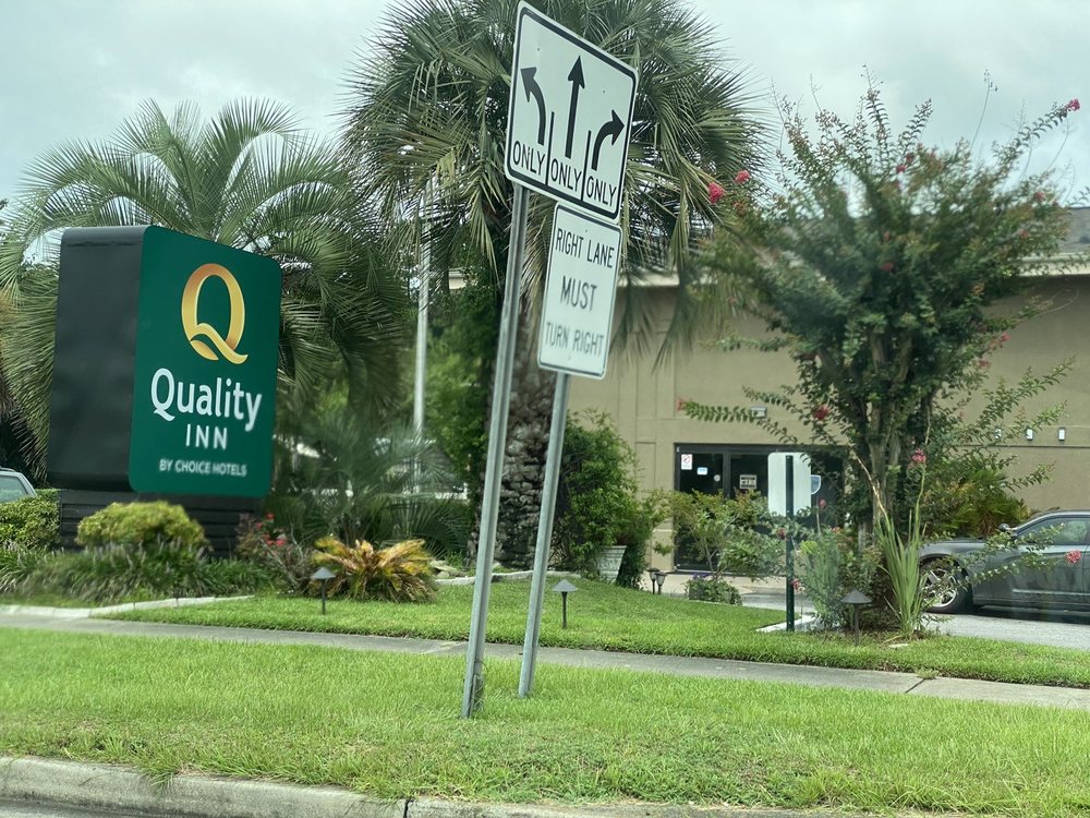QUALITY INN GOOSE CREEK CHARLESTON Updated October 2024 29 Photos