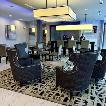 La Quinta by Wyndham Morgantown - Lobby - Hotels Near Me - Westover, West Virginia La Quinta by Wyndham Morgantown - Lobby - Hotels Near Me - Westover, West Virginia