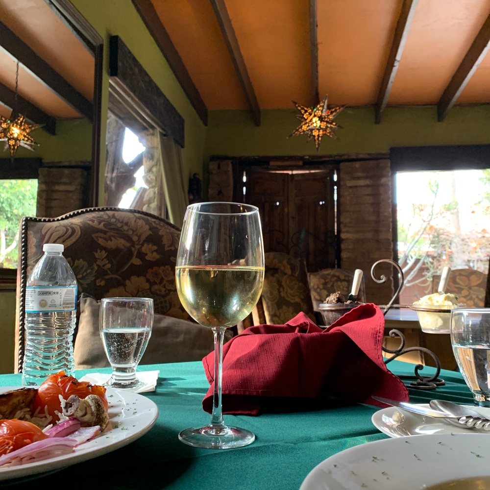 Susanna's - American Near Me - Rosarito, BCN
