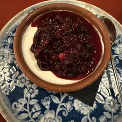 Panna cotta berries