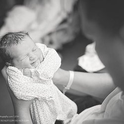 Lynn Dotson Photography - Houston TX birth & fresh 48 photographer