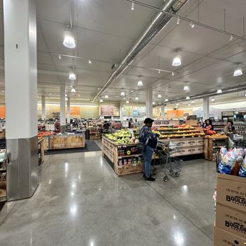 Sprouts Farmers Market - Grocery Near Me - San Leandro, California