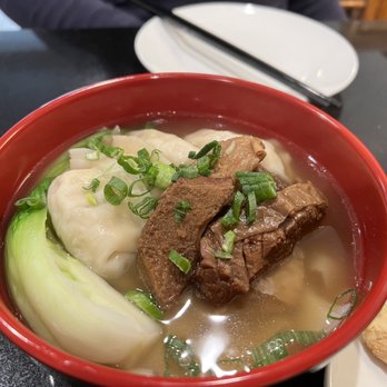 Jufeng Noodle House - Beef Brisket w/ Dumpling Noodle Soup - Noodles Near Me - Seattle, Washington Jufeng Noodle House - Beef Brisket w/ Dumpling Noodle Soup - Noodles Near Me - Seattle, Washington