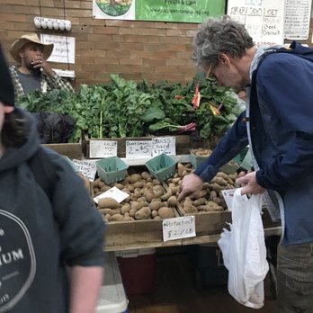Bloomington Winter Farmers' Market - Potatoes - Farmers Market Near Me - Bloomington, Indiana Bloomington Winter Farmers' Market - Potatoes - Farmers Market Near Me - Bloomington, Indiana
