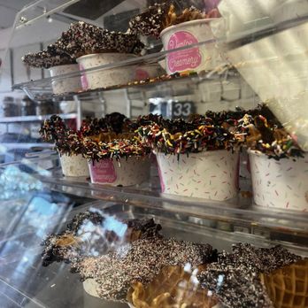Venice Avenue Creamery - Ice Cream & Frozen Yogurt Near Me - Venice, Florida Venice Avenue Creamery - Ice Cream & Frozen Yogurt Near Me - Venice, Florida