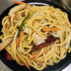 Shing Wong Kitchen - Pork Lo Mein
