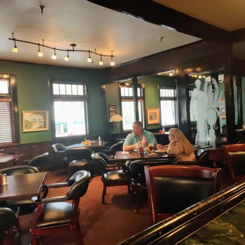Lakeside Inn - Hotels Near Me - Mount Dora, Florida