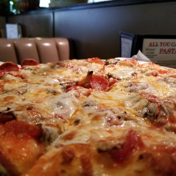 Chi Chi's Pizza - Pizza Near Me - Simi Valley, California Chi Chi's Pizza - Pizza Near Me - Simi Valley, California