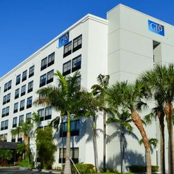 GLō Best Western Ft. Lauderdale-Hollywood Airport Hotel - Exterior