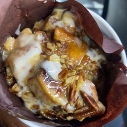 caramel pecan bun centers