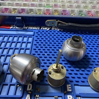 Grizzly Lock and Key - Lock change to one key San Diego - Keys & Locksmiths Near Me Grizzly Lock and Key - Lock change to one key San Diego - Keys & Locksmiths Near Me
