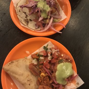 Cerveceria Chapultepec - Top: taco camarón tipo baja Bottom: taco Dorado frijole con marlin Salsa bar to add onion, radish, salsa, pico - Beer Bar Near Me - Oaxaca de Juárez, OAX Cerveceria Chapultepec - Top: taco camarón tipo baja Bottom: taco Dorado frijole con marlin Salsa bar to add onion, radish, salsa, pico - Beer Bar Near Me - Oaxaca de Juárez, OAX