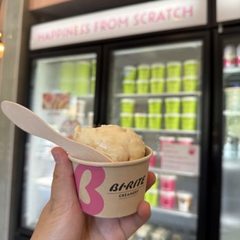 Bi-Rite Creamery - Peach Cobbler and Creme Brulee - small cup - Ice Cream & Frozen Yogurt Near Me - San Francisco, California
