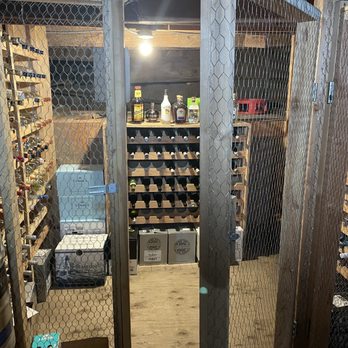 Cutthroat Tavern - Well stocked at the Cutthroat Tavern - Burgers Near Me - Markleeville, California Cutthroat Tavern - Well stocked at the Cutthroat Tavern - Burgers Near Me - Markleeville, California