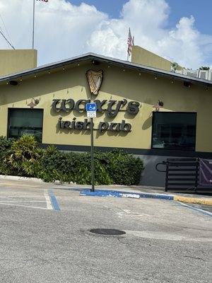 Waxy's Irish Pub by null